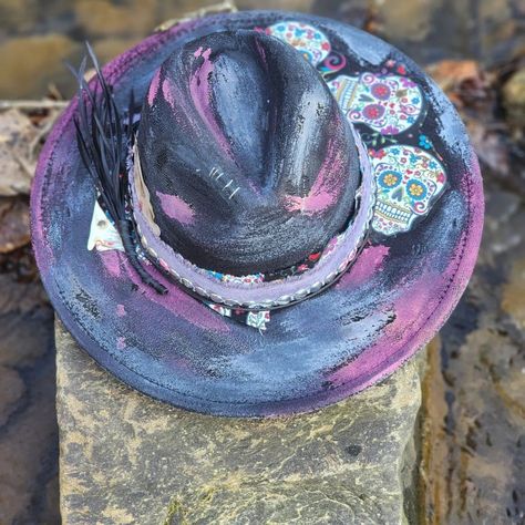 This beautiful painted hat is a med / large fit.  It has an adjustable draw string. Hat Decorating Ideas, Painted Hats, Purple Hats, Purple Accents, Hat Ideas, Hat Design, Hat Band, Paint Splatter, Pink And Purple