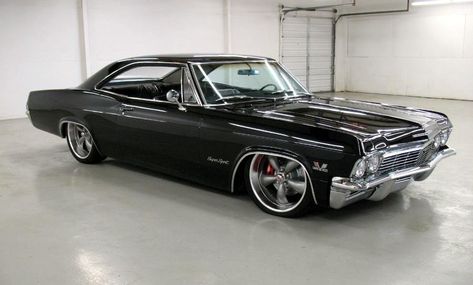 https://flic.kr/p/fFF4aJ | 1965 Impala SS Resto-Mod | pinterest.com/pin/199354720978941063/ 65 Chevy Impala, 1965 Impala, To Fast To Furious, 1965 Chevy Impala, 1967 Chevrolet Impala, Chevy Impala Ss, Vintage Auto's, Chevy Muscle Cars, Impala Ss