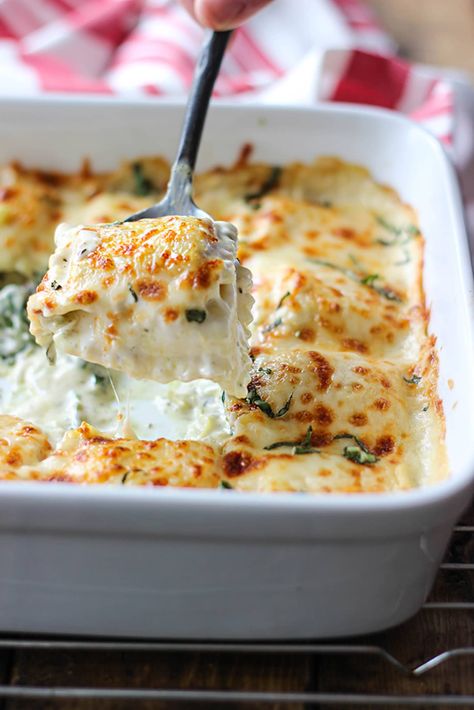 Artichoke Ravioli, Casserole Ideas, Ravioli Bake, Pasta Fatta In Casa, Creamy Spinach, Recipes Casserole, Easy Cheesy, Recipes Simple, Easy Casserole