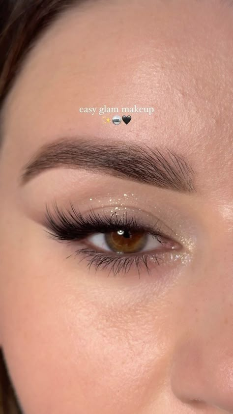 Homecoming Glam Makeup, Hoco Makeup For Hazel Eyes, Subtle Hoco Makeup, Hoco Light Makeup, Minimalist Glitter Eye Makeup, Easy Hoco Makeup Blue Eyes, Easy Cute Eye Makeup, White Hoco Makeup, Simple Sparkle Eye Makeup