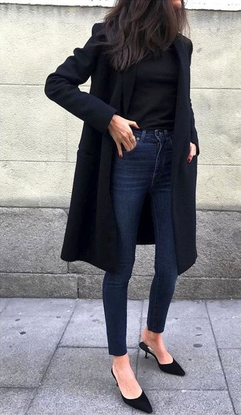 Minimalist Moda, Minimalist Women, 2016 Trends, Fall Outfits For Work, Black Women Fashion, 가을 패션, Jeans Boyfriend, Business Outfits, Outfit Casual