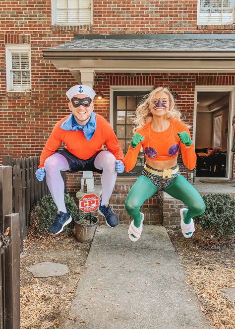 Comic Couples Costumes, Mermaid Man And Barnacle Boy Costume Couple, Funny Pair Halloween Costumes, Mermaid Man And Barnacle Boy Costume Diy, Cartoon Couple Halloween Costumes, Movie Costumes Diy, Couple Diy Costumes, Mermaid Man And Barnacle Boy Costume, Blonde Couple Halloween Costumes