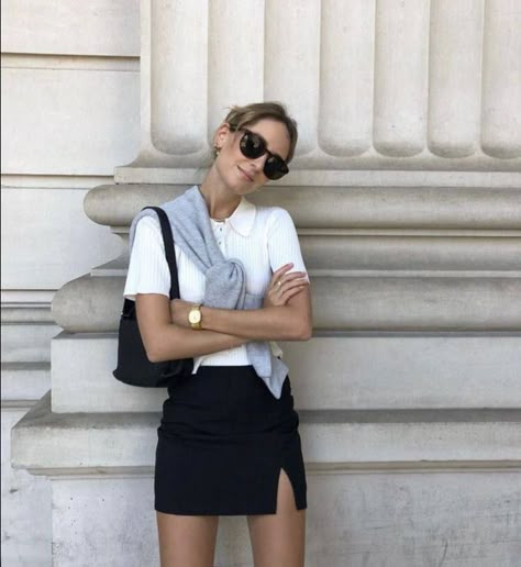 Hypebeast Women, Sneakers Hypebeast, Preppy Mode, Adrette Outfits, Highsnobiety Fashion, Black Skirt Outfits, Gossip Girl Outfits, Rok Mini, Urban Aesthetic