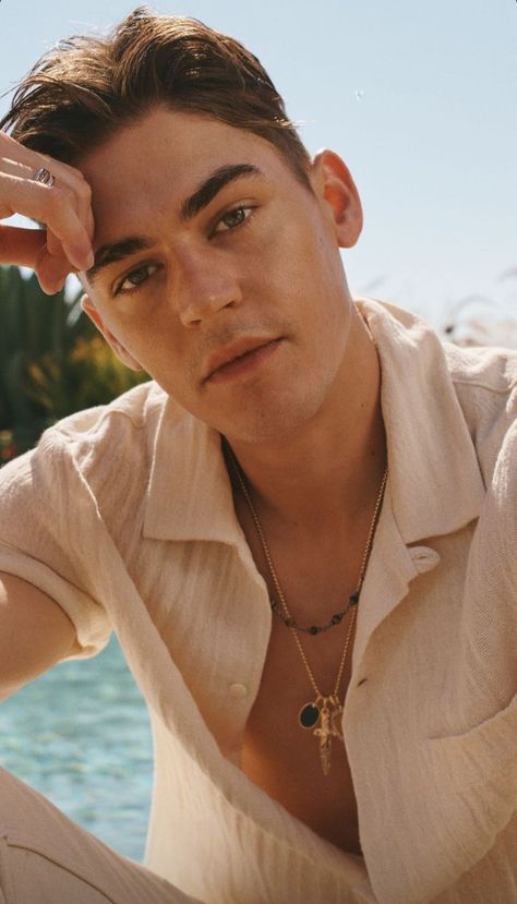 #hardinscott Hero Fiennes Tiffin Hot, Hero Fiennes Tiffin Aesthetic, Hero Fiennes Tiffin After, Hero Fiennes Tiffin Hardin, Fiennes Tiffin, Hot Hero, Michael Hutchence, Hardin Scott, Hero Movie