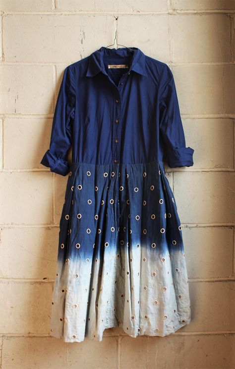 Shibori Dress, Dip Dye Dresses, Tie Dye Fashion, Shibori Tie Dye, Salwar Kamiz, Cotton Kurti Designs, Dye Dress, Embroidery Designs Fashion, Fashionista Clothes