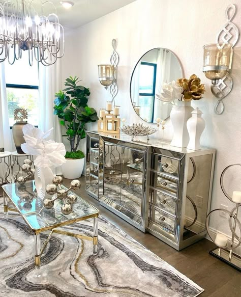 Silver And Gold Decor, Credenza Decor, Silver Living Room, Gold Living Room Decor, Glam Living Room Decor, Stylish Bedroom Decor, Gold Living, Elegant Living Room Decor, Room Decor Living Room