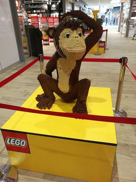 lego monkey Mini Monkey, Lego Monkey, Lego Bricks, Lego Brick, Pixel Art, Lego, Quick Saves, Art