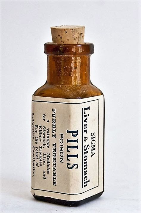 Medicine Label, Vintage Medicine Bottle, Antique Medicine Bottles, Old Medicine Bottles, Vintage Pharmacy, Old Medicine, Medical Packaging, Vintage Medicine, Medicine Packaging