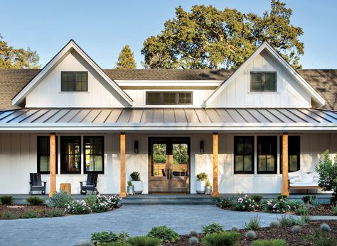 17 Modern Farmhouse Designs Exuding Simplicity + Rustic Charm Michigan Homes, Porch Columns, Modern Farmhouse Home, Modern Farmhouse Design, Highland Homes, Modern Farmhouse Exterior, Luxe Interiors, West Michigan, Farmhouse Exterior