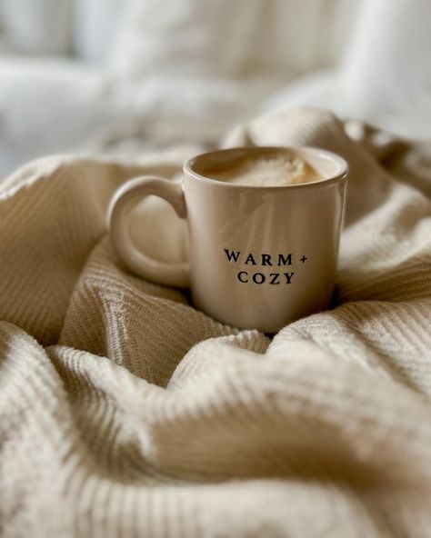 Coffee Mug Asthetic Picture, Winter Widgets, Mug Aesthetic, Winter Lovers, Cozy Scandinavian, Asthetic Picture, December 2024, Aesthetic Coffee, Cute Cups