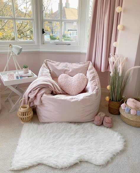 Bean Bag Bazaar on Instagram: “Chill out zone of DREAMS 💞! Tap to save for future inspiration 🌞 @hearts_at_claremont” Pink Chair Bedroom Corner, Bean Bag Chair In Bedroom, Beanbag Chair Bedrooms, University Checklist, Puff Chair, Bedroom Bean Bags, Chill Out Zone, Future Inspiration, Dream Bedroom Inspiration