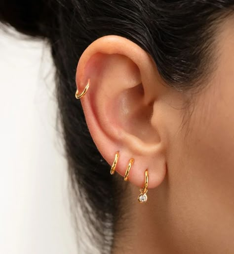 3 Lobe Piercings, Minimalist Ear Piercings, Ear Peircings, Ear Piercing Ideas, Cool Ear Piercings, Pretty Ear Piercings, Cute Ear Piercings, Piercing Inspo, Casual Earrings