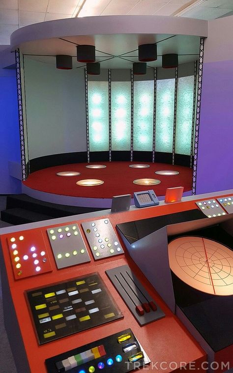 Star Trek Computer, Star Trek Decor, Star Trek Bridge, The Transporter, Star Trek Wallpaper, Ncc 1701, Uss Enterprise Ncc 1701, Enterprise Ncc 1701, Zoom Background