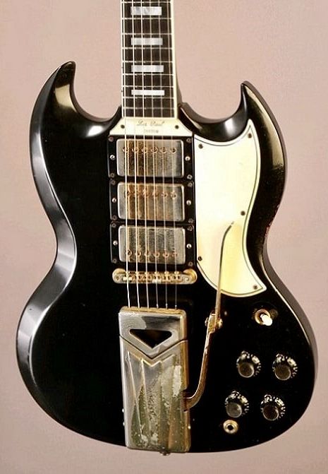 1961 Gibson Les Paul Custom in rare, special order factory ebony finish Coolest Guitars, Gibson Les Paul Custom, Electric Guitar Design, Les Paul Custom, Gibson Sg, Red Wolf, Gibson Guitars, Vintage Guitar, Guitar Stuff