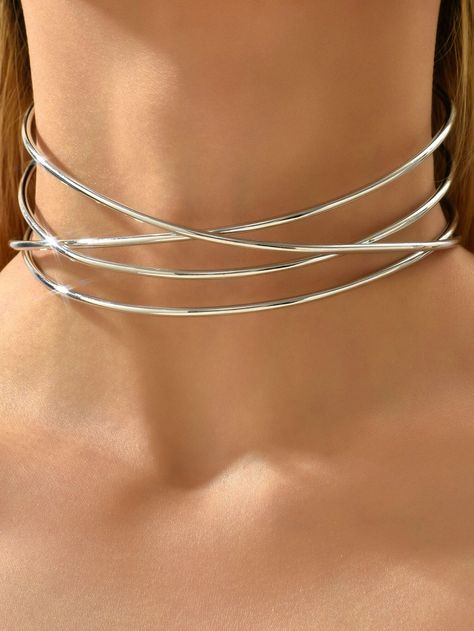 Minimalist Cuff Choker | SHEIN USA Starfire Costume, Jóias Body Chains, Embellished Fashion, Silver Choker Necklace, Choker Jewelry, Choker Pendant, Silver Choker, Jewelry Choker, Body Chain Jewelry