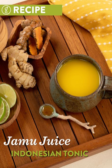 Jamu Juice is a potent medicinal tonic that originated in Bali and is known for its anti-inflammatory and viral infection fighting properties. | goodnature.com/recipes #coldpressed #healthylife #juicerecipe Jamu Juice Recipe, Jamu Juice, Turmeric Drink, Health Tonic, Raw Juice, Ginger Turmeric, Cold Pressed Juice, Honey Lime, Viral Infection