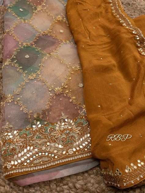 Ombre Saree Blouse Design, Gotta Patti Dupatta, Gotta Patti Suits, Rajasthani Dress, Bridal Chura, Simple Saree Designs, Latest Bridal Dresses, Gotta Patti, Anarkali Dress Pattern