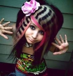 Emo Hair Color, Rose Brown Hair, Scene Hair Colors, Scene Haircuts, Emo Hairstyle, Emo Hairstyles, Hair Stripes, Short Scene Hair, Emo Girl Hairstyles