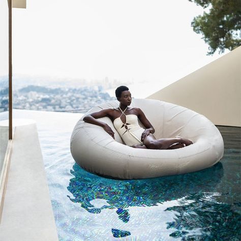 Minimal Houses, Poolside Lounge Chairs, Inflatable Island, Poolside Lounge, Swimming Pool Floats, Pool Lounger, Inflatable Pool Floats, Pool Furniture, Pool Floats