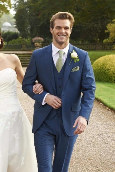 Navy Wedding Suit Groom, Best Wedding Suits For Groom, Royal Blue Suit Wedding, Blue Wedding Suit Groom, Blue Tweed Wedding Suits, Navy Blue Groomsmen, Navy Groomsmen Suits, Navy Blue Suit Wedding, Blue Wedding Suit