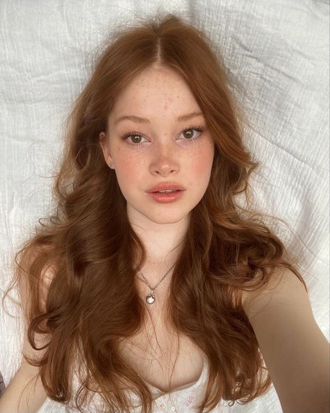 Red Ginger Hair Aesthetic, Redhead Girl Face Claim, Strawberry Blonde Girl Aesthetic, Light Cherry Red Hair, Strawberry Blonde Face Claim, Actresses With Red Hair, Dark Strawberry Blonde Hair Light Auburn, Makeup Ginger Hair, Ginger Face Claim