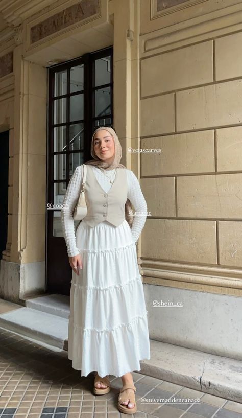 Winter Outfits Sweater Dress, Cute Hijabi Dresses, Cute Hijabi Outfits Dresses, Summer Dress Hijab Outfit, 2024 Modest Fashion, Modest Dresses Hijab, White Outfits For Women Hijab, Modest Fits Aesthetic Hijabi, Hijab Maxi Skirt Outfit