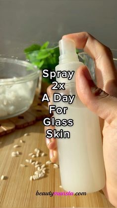 How to make your own rice face toner recipe from my Korean friend 💯 Korean Skin Care Homemade, Homemade Rice Water Toner, Rice Water For Face Recipe, Homemade Toner For Glowing Skin, Homemade Rice Toner, Diy Rice Face Cream, Rice Water Toner Recipe, Korean Rice Water Toner, How To Make Facial Spray