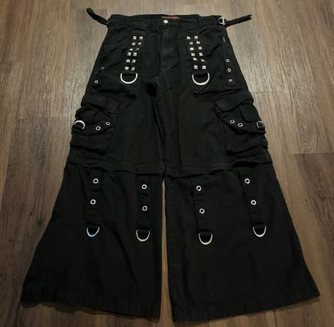 Alt Pants, Alt Diys, Goth Bunny, 90s Alternative, Clothing Aesthetics, Funky Clothes, Casual Grunge, Metal Core, Style Bundle