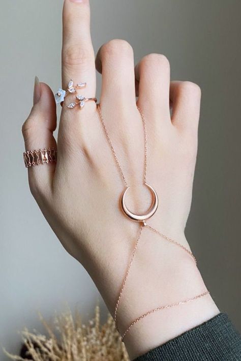 Hand Chain Bracelet, Bracelets for Wedding Bohemian Moon Hand Chain, Moon Bracelet, Celestial Bracelet, Silver Jewelry, Finger Bracelet - Etsy Bracelets For Wedding, Celestial Bracelet, Hand Chain Jewelry, Finger Bracelets, Hand Chain Bracelet, Moon Bracelet, Hand Accessories, Chain Bracelets, Hand Chain