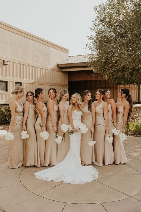 Michelle Morgan, Champagne Wedding Colors, Bridal Parties Colors, Neutral Bridesmaid Dresses, Beach Bridesmaid Dresses, Tan Wedding, Dream Wedding Decorations, White Bridesmaid, Champagne Bridesmaid Dresses