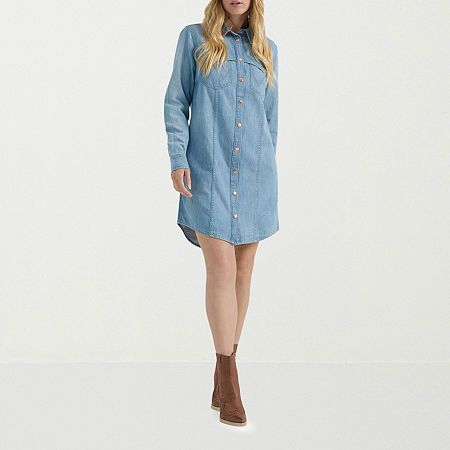 Wranglers denim shirt dress features 100% cotton fabrication, 2 chest snap pockets with w embroidery on front pockets and 2 side slip pockets.Closure Type: Pullover HeadNeckline: Collar NeckPockets: 2 Front Button Pockets, 2 Front Slip PocketsSleeve Length: Long SleeveDress Length: Midi LengthFiber Content: 100% CottonFabric Description: DenimCare: Machine Wash, Tumble DryMaterial: CottonCountry of Origin: Imported Wrangler Denim Shirt, Style Shirt Dress, Dress For Fall, Denim Shirt Dress, Medium Dress, Shirt Dresses, Dress Shirts For Women, Womens Long Sleeve Shirts, Midi Shirt Dress