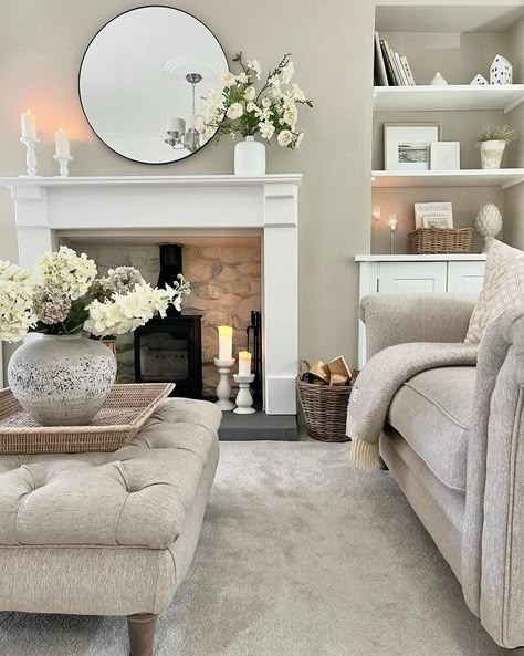 Instagram Elegant Fireplace Decor, Elegant Fireplace, Minimalist Fireplace, Living Room Ideas With Fireplace, Front Room Decor, Fireplace Decor Ideas, Lounge Room Styling, Cream Living Rooms, Snug Room