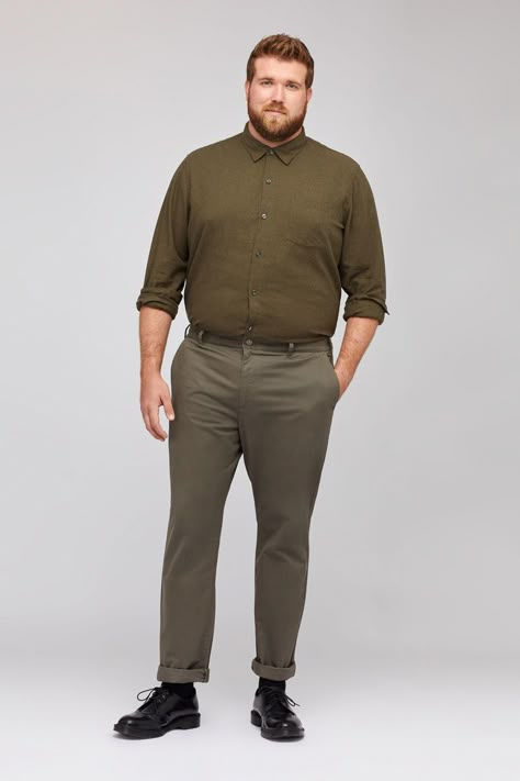 Do you remember that earlier this year Bonobos launched extended sizes up to 4XL and size 54? Well, we created a list of the perfect holiday gift ideas for your Big & Tall Man, that you can get from Bonobos, quick fast and in a hurry!   TCF Gift Guide: Holiday Gift Giving For Your Big & Tall Man with Bonobos! https://thecurvyfashionista.com/big-tall-man-bonobos-gift-guide/  #bigandtall #giftguide Plus Size Man Drawing Reference, Outfit Ideas For Big And Tall Men, Big Size Outfit Men, Poses For Plus Size Men, Big Men Outfit, Men Plus Size Outfits, Plus Size Men Outfits Mens Fashion, Mens Fashion Plus Size, Big Men Fashion Plus Size