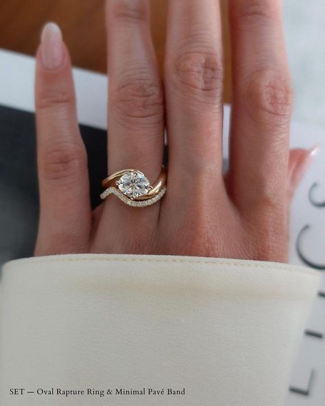 Promise Engagement Wedding Ring Set, Danity Jewelry, Engagement Rings And Wedding Bands Set, Rapture Ring, Pearl Wedding Ring, Sister Rings, Heirloom Rings, Cute Engagement Rings, Future Engagement Rings