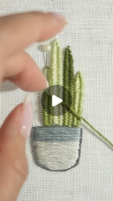 Succulent Hand Embroidery, Painted Linen Fabric, Picot Stitch Embroidery, Woven Picot Stitch, Southwest Embroidery Designs, Embroidery Stitch Tutorial, Embroidery Inspiration Aesthetic, Embroidery Succulent, Unique Embroidery Ideas