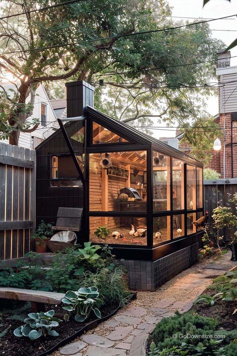 Here’s another upscale chicken coop, this time shaped like a barn. It even has a charming chimney! Garden Greenhouse Chicken Coop, Fancy Chicken Coop Designs, Chicken Coop Cupola, Home Chicken Coop, Glass Chicken Coop, Minimalist Chicken Coop, Mid Century Chicken Coop, Chicken Coop Small Backyard, Boujee Chicken Coop