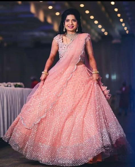 Lehnga Designs For Reception, Half Saree Lehenga For Wedding, Leghanga Half Blouse Design, Reception Ghagra Bridal Lehenga, Reception Lehenga Designs, Reception Half Sarees, Half Saree For Reception For Bride, Lehanga For Reception Bridal Indian, Lehenga For Reception Bridal Indian