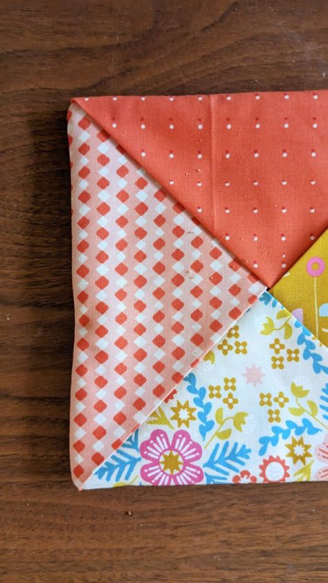 30 Minute Simple Hot Pad Pattern 17 Patchwork Potholders Free Pattern, Hot Pads Diy Simple, Sewn Potholder Patterns, How To Make Potholders Free Pattern, Hot Pad Table Runner Diy, Diy Quilted Potholders, Placemat Design Printable, Easy Potholders To Sew Free Pattern, Homemade Pot Holders Diy