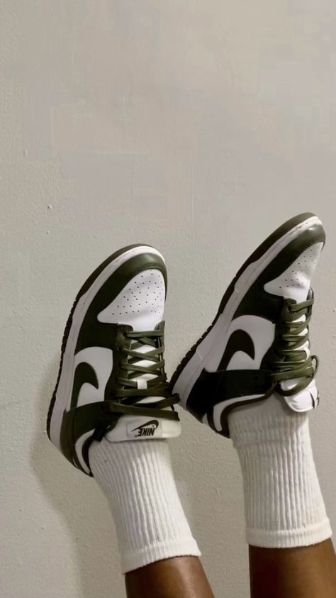 olive dunks nike fall shoes neutral style minimalist colors green Nike Olive Green Shoes, Olive Dunks, Olive Green Shoes, Gymnastics Shoes, Fall Sneakers, Trendy Shoes Sneakers, Shoe Wishlist, Cute Nike Shoes, Cute Nikes