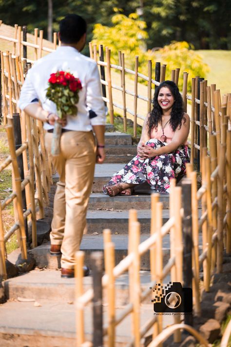 Couple photoshoot the proposal Pre Wedding Photoshoot Garden, Couple Poses In Garden, Garden Couple Photoshoot, Goa Couple, Outdoor Shoot Ideas, Proposal Shoot, Wedding Shoot Ideas, Studio Plan, Picnic Photography