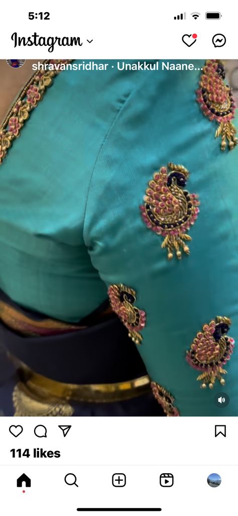 Peacock Maggam Designs, Peacock Butta Design, Small Peacock Design Maggam Work, Patch Work Blouse Designs In Aari, Maggam Work Peacock Designs, Butta Hands Maggam Work Blouses, Simple Peacock Aari Work Designs, Peacock Maggam Work Blouses Simple, Peacock Work Blouse Design