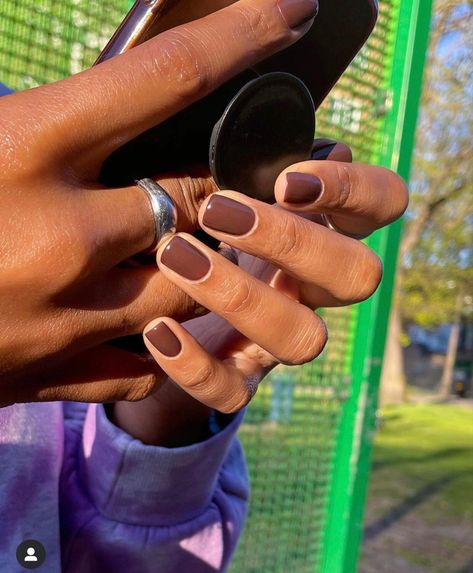 Earth Tone Short Nails, 2024 Fall Nail Trends, Short Autumn Nails, Office Nails, Natural Nails Manicure, Winter Nail Colors, Boho Nails, Finger Art, Fall Nail Trends