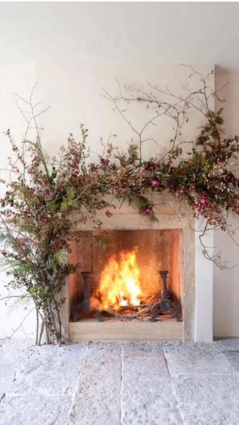 “Simplicity is about subtracting the obvious and adding the meaningful” - John Maeda 🔥 | Christmas mantels, Winter mantels, Fireplace Mantel Flowers, Winter Mantels, Mantel Design, Christmas Shoot, Festive Wreath, Holiday Garlands, Christmas Mantel, Christmas Mantle, Christmas Mantels