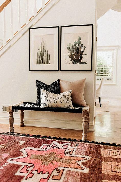 Modern Southwestern Decor, Bohemian Farmhouse Decor, Modern Bohemian Living Room, Modern Southwestern, Furniture Apartment, Bohemian Living Room Decor, Industrial Interior Style, Southwest Decor, Southwestern Decorating