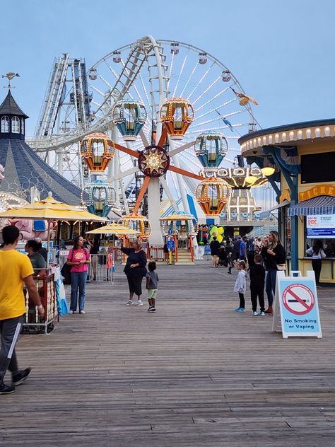 Wildwood boardwalk Wildwood Aesthetic, Boardwalk Aesthetic, Boardwalk Carnival, July Vibes, Wildwood Boardwalk, Wildwood Beach, Beach Vacation Pictures, Wildwood Nj, Jones Beach