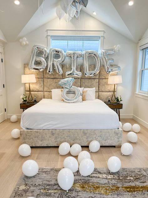 Bachelorette Party Hotel, Bachelorette Party Hotel Room, Hotel Bachelorette Party, Luxury Bachelorette Party, Bridal Suite Decor, Hotel Room Decoration, Bachelorette Balloons, Classy Bachelorette Party, Luxury Bachelorette