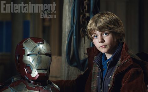 Ty Simpkins, New Iron Man, Stephen Lang, Avengers Quotes, Robert Downey Jr., Avengers Pictures, Britt Robertson, Avengers Imagines, Pepper Potts