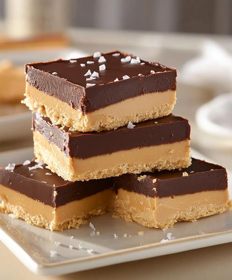 No-bake Peanut Butter Buckeye Bars Recipe - avarecipes.com No Bake Buckeye Bars, Buckeye Bars Recipe Easy, Peanut Butter Cookie Bars Recipes, Buckeye Bark Recipe, Peanut Butter Bars No Bake, Buckeye Bark, Buckeye Dessert, Banana Cream Cupcakes, Buckeye Bars Recipe