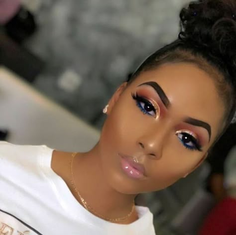 Maquillage Yeux Cut Crease, Makeup For Black Skin, Brown Skin Makeup, Dramatic Makeup, Black Women Makeup, Beauty Make-up, Braut Make-up, Full Face Makeup, Christmas Makeup