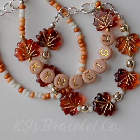 🍂 Bracelet Bliss Incoming! 🍂 Get ready to stack your wrist with all the autumn vibes. Our fall-themed bracelets are dropping this Friday, and they’re packed with cozy colors and fun designs! #beadedjewelry #shopsmall #kjsbraceletco #fallfashion Aesthetic Fall Bracelet Ideas, Fall Halloween Bracelets, Fall Theme Bracelets, Autumn Beaded Bracelet, Pumpkin Beaded Bracelet, Autumn Bracelet, Handmade Jewelry Diy, Jewelry Lookbook, Autumn Theme